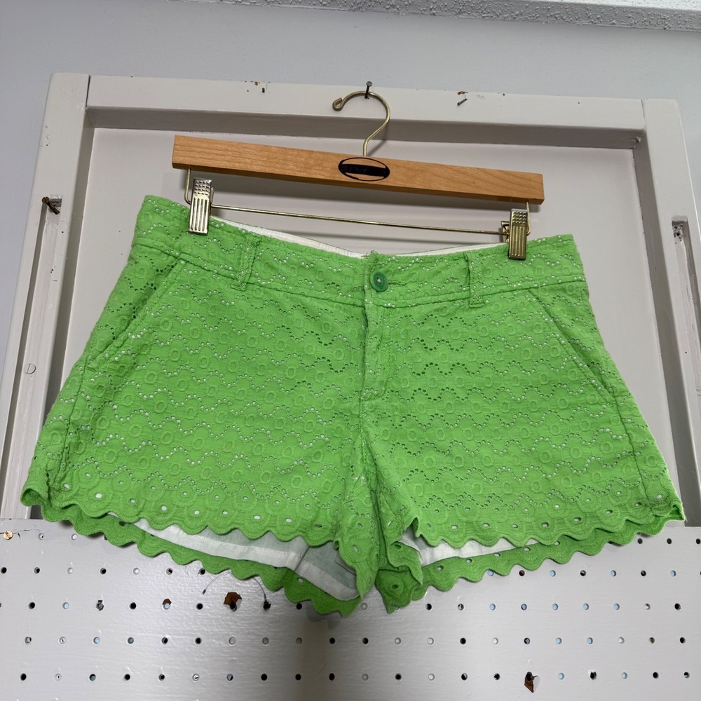 Lilly Pulitzer Walsh Shorts Lime Green Eyelet Scalloped Hem Cotton Size 4
